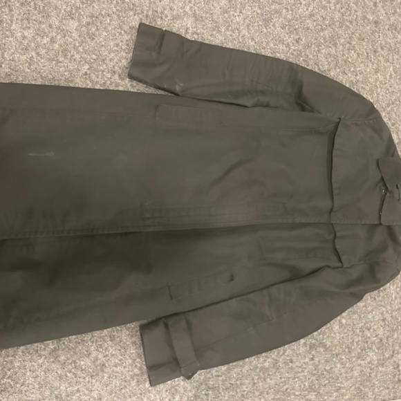 Rare BCBG Black Trench raincoat. Size 4 - Picture 2 of 5